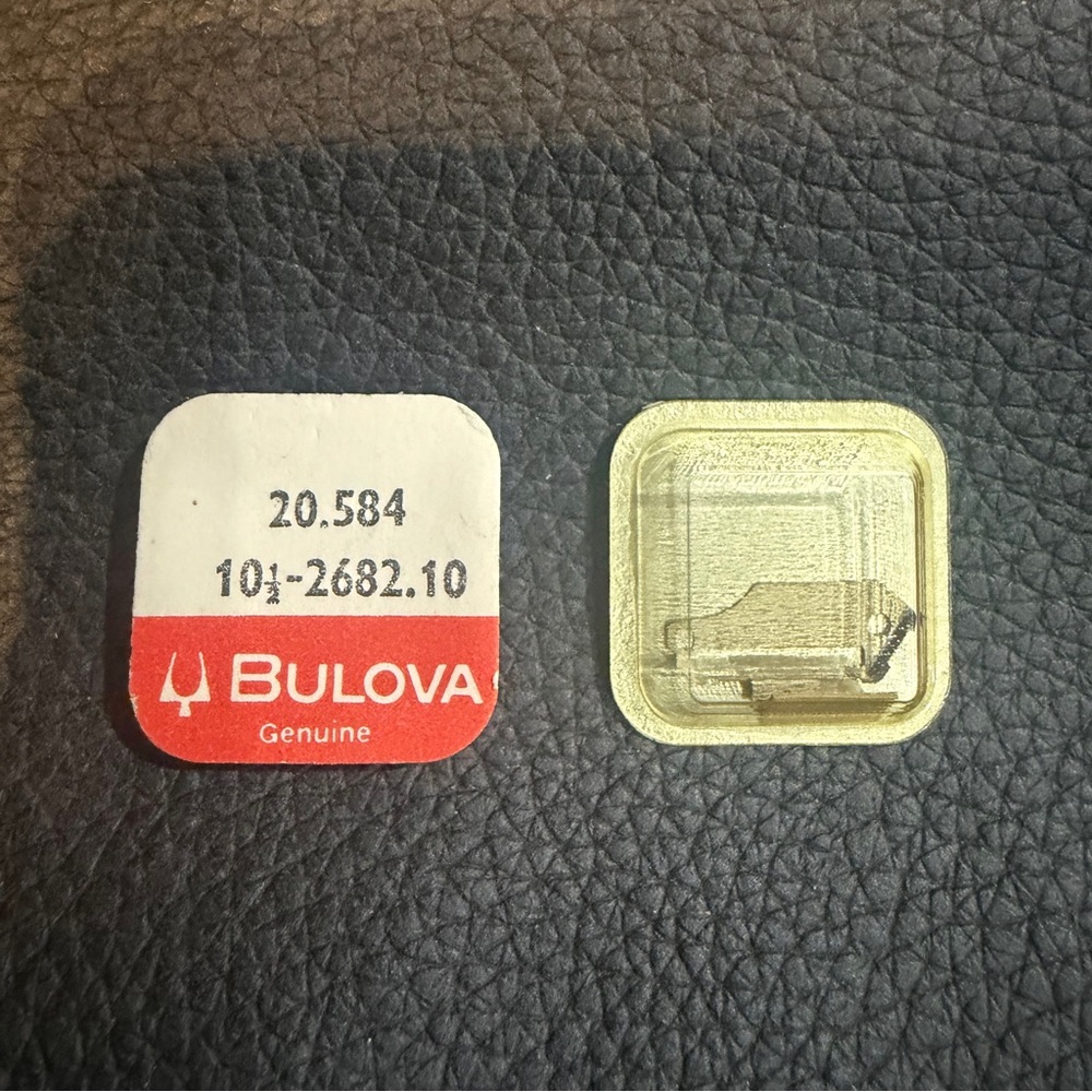 NOS Bulova Watch Part # 20.584/10 1/2 2682.10.